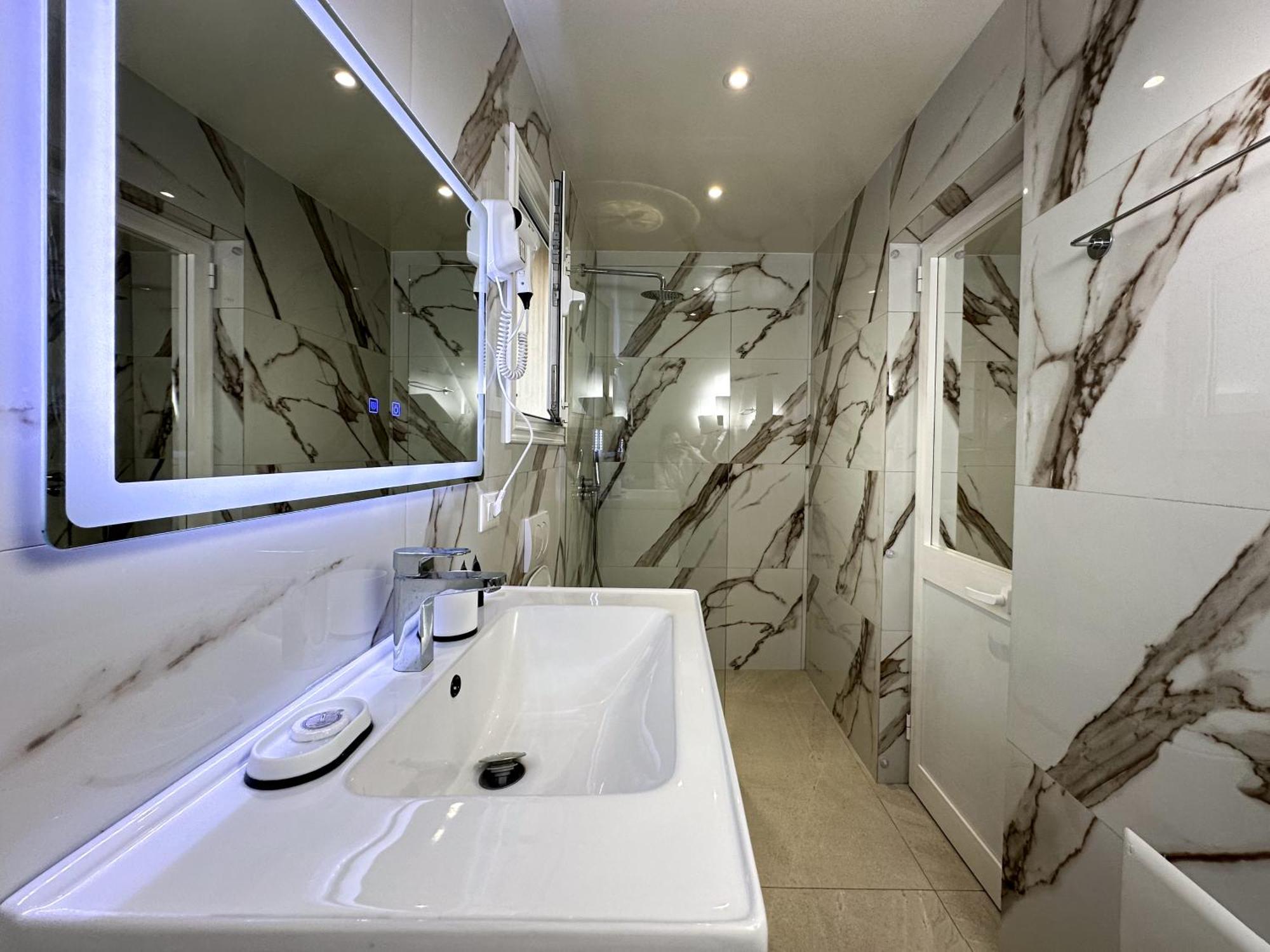 Home Select Tirana 2 Dış mekan fotoğraf